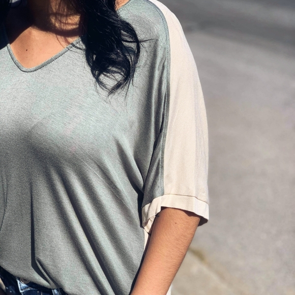 NWT Sage Cream Oversized Baggy Hi Low Top - Picture 6 of 9